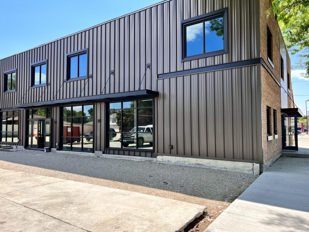 LANDMARK AWNINGS